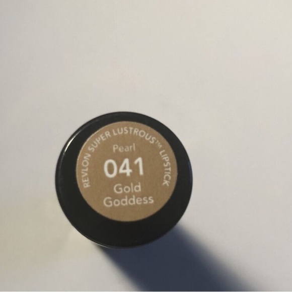 Revlon Super Lustrous Pearl Lipstick, Creamy Formula, 041 Gold Goddess - Picture 2 of 5